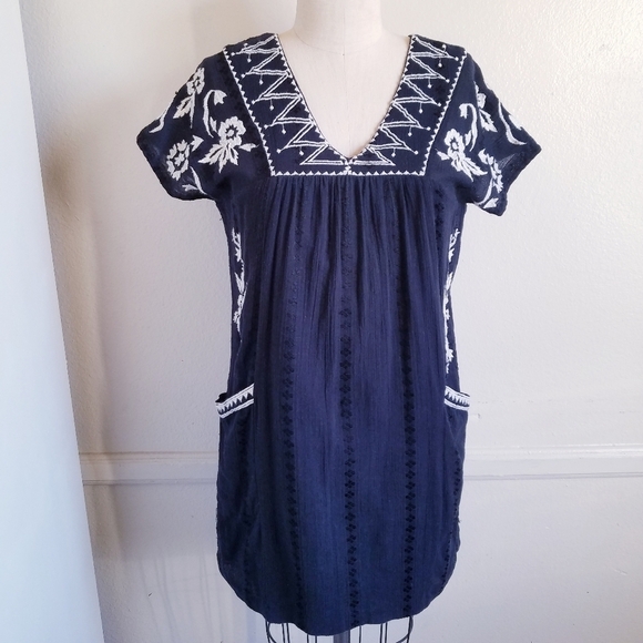 Lucky‎ Brand |Black Shift Dress +White Embr… - Picture 11 of 13